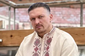 Український боксер, чемпіон світу за версіями WBC, WBA, WBO та IBO у надважкій вазі Олександр Усик поділився з шанувальниками 🥊