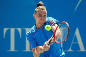 Первая ракетка Украины Вадим Урсу (305-й в мировом рейтинге ATP) потерпел поражение в своем первом матче на турнире серии ATP Challenger в Шэньчжэне, Китай