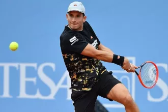 У вівторок, 26 листопада 2024 року, стартує основна сітка ATP Challenger в Майя, Португалія 🏆 в рамках першого кола Франческо Пассаро зіграє проти Максима Жанв'є