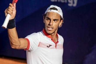 18 января за выход Australian Open поборются Франсиско Серундоло и Алекс де Минаур. Проанализируем, с каким исходом может завершиться на турнире