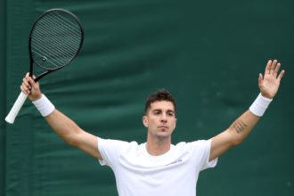 У понеділок, 13 січня, стартує основна сітка ТБШ Australian Open 2025 ✅ одному з матчів першого кола Танасі Коккінакіс - Романа Сафіулліна