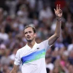 16 січня 2025 року за вихід в Australian Open поборються Лернер Тін і Данило Медведєв. Проаналізуємо, як тенісисти провели минулий сезон