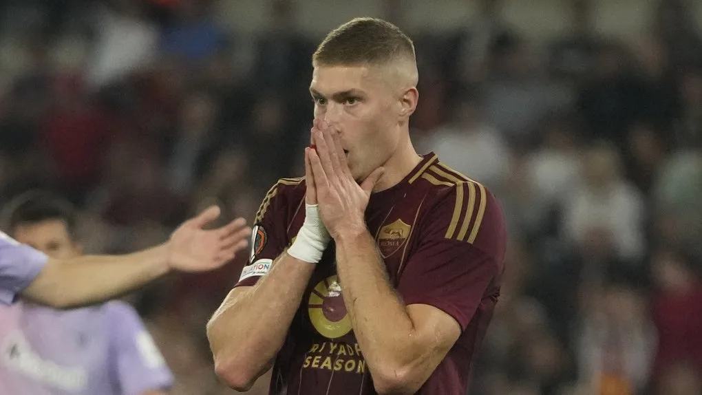 Рома выставляет на трансфер Артема Довбыка