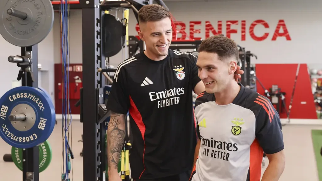 Георгий Судаков официально стал орлом «Бенфики»